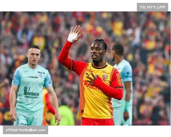 法甲客场战绩分析 巴黎斯特拉斯堡朗斯表现最佳